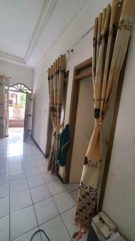 dijual rumah poltangan raya