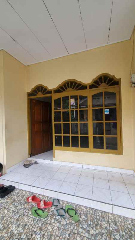 dijual rumah poltangan raya