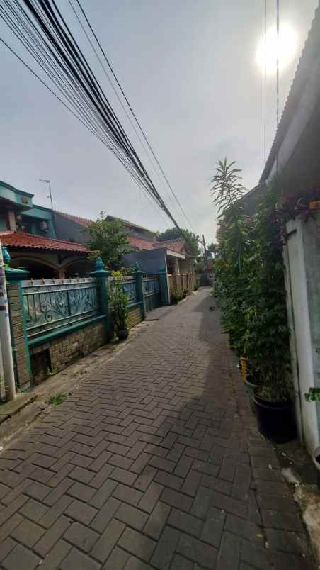 dijual rumah poltangan raya