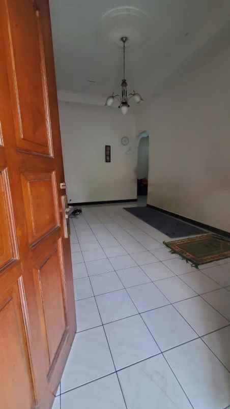 dijual rumah poltangan raya