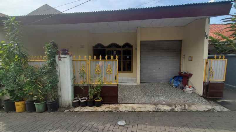 dijual rumah poltangan raya