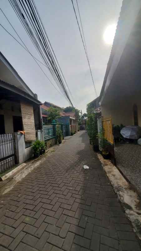 dijual rumah poltangan raya