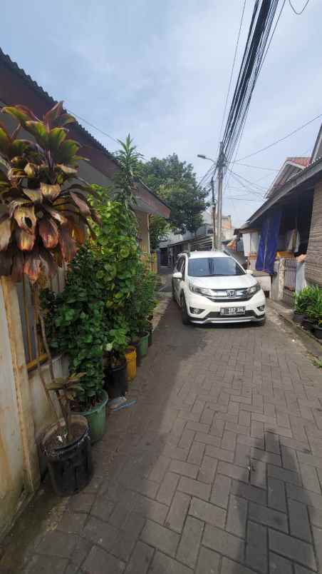 dijual rumah poltangan raya