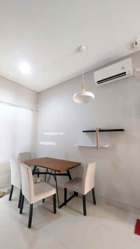 dijual rumah pondok gading residence