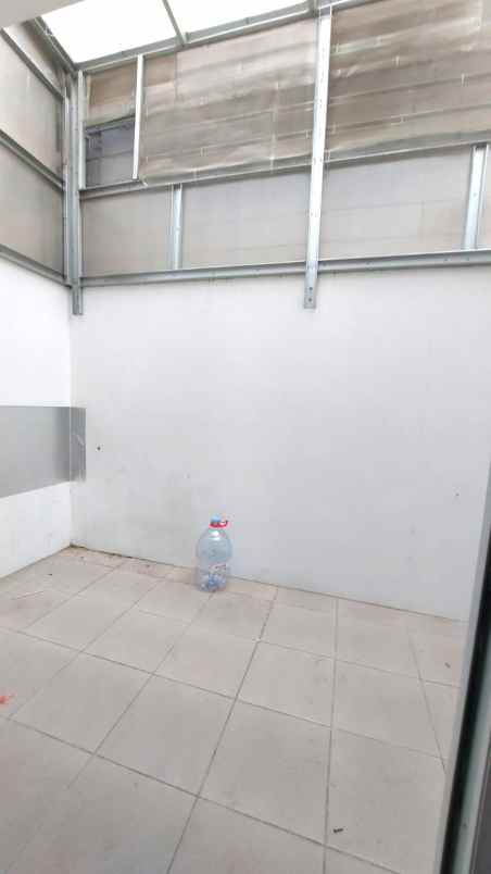 dijual rumah pondok gading residence