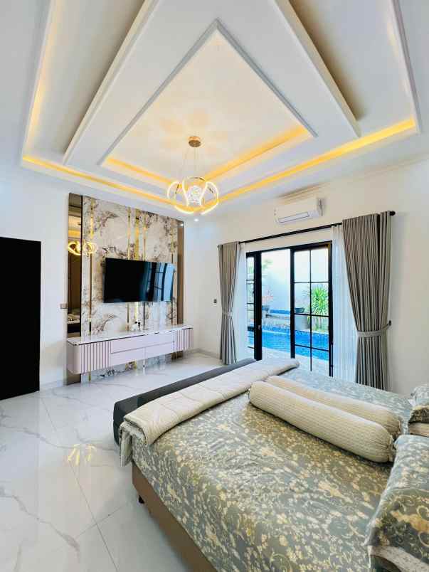 dijual rumah pondok indah