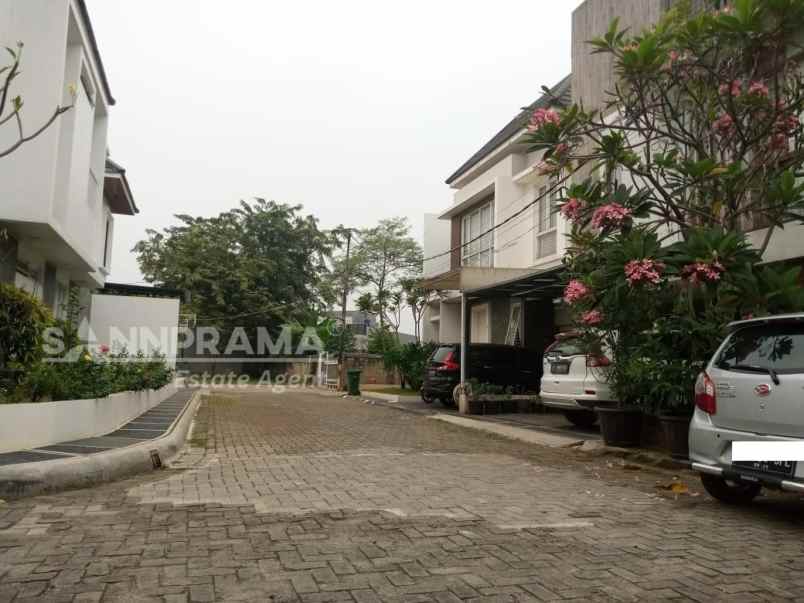 dijual rumah pondok ranji