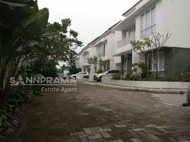 dijual rumah pondok ranji