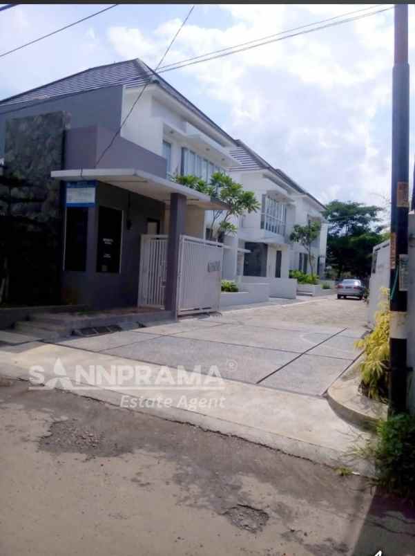 dijual rumah pondok ranji