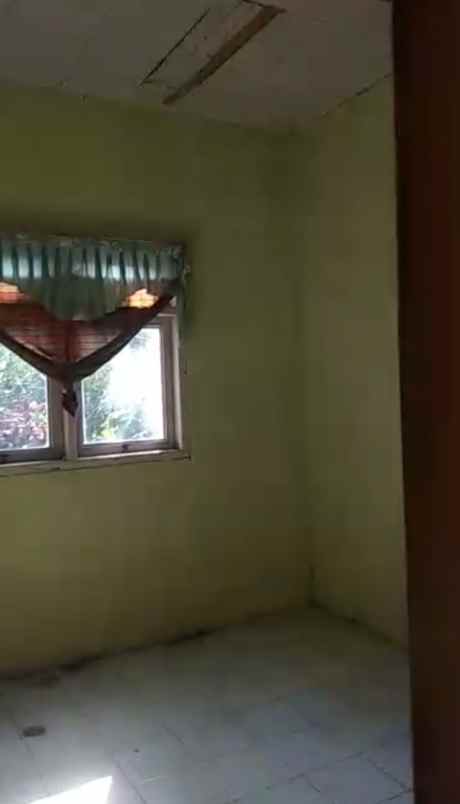 dijual rumah posisi strategis pinggir jalan raya desa