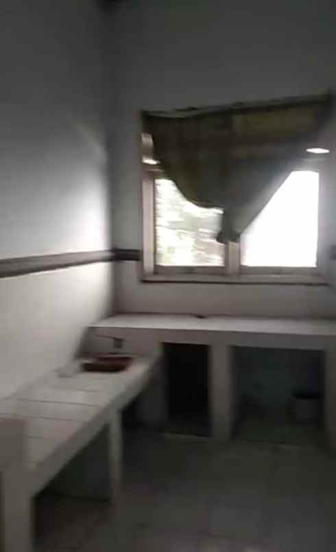 dijual rumah posisi strategis pinggir jalan raya desa
