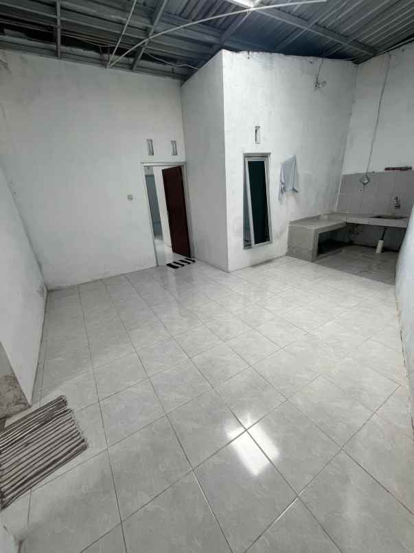 dijual rumah potorono