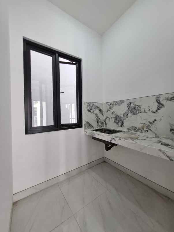 dijual rumah prapen