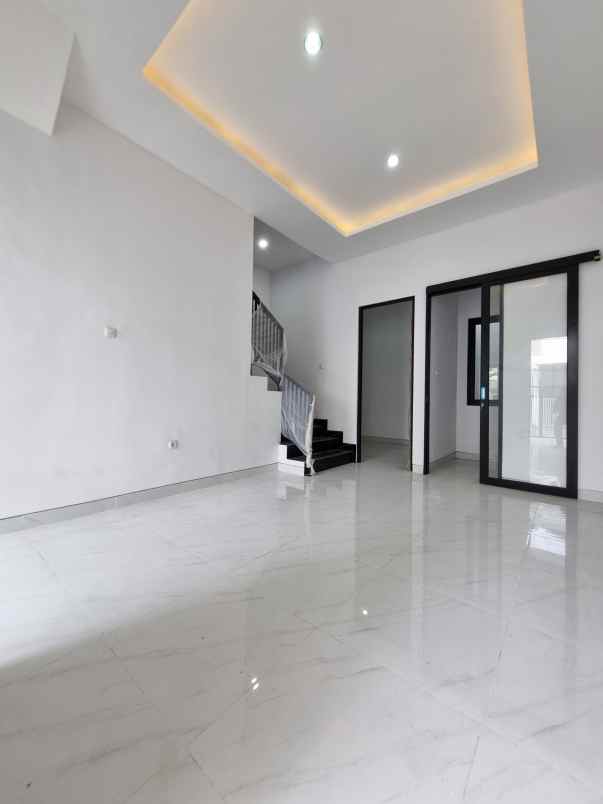 dijual rumah prapen