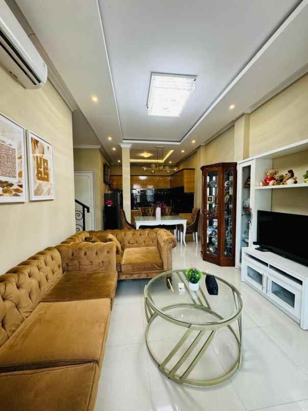 dijual rumah puri asrana sawangan