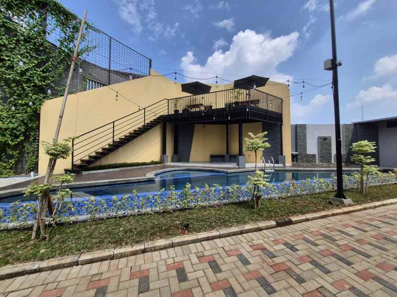 dijual rumah purinusa kembangan