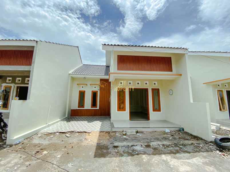 dijual rumah purwomartani