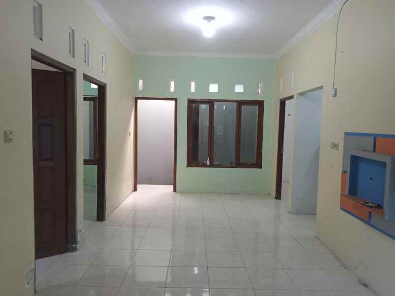 dijual rumah purwomartani