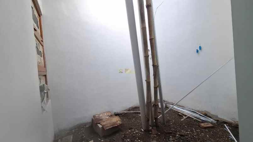 dijual rumah purwomartani