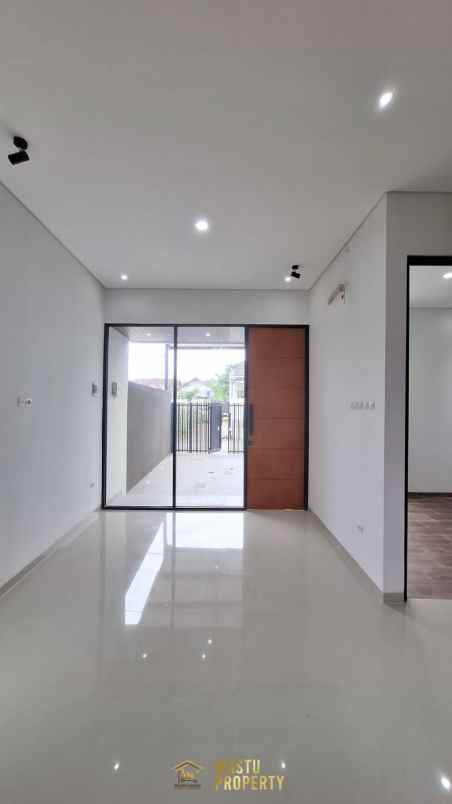 dijual rumah purwomartani kalasan