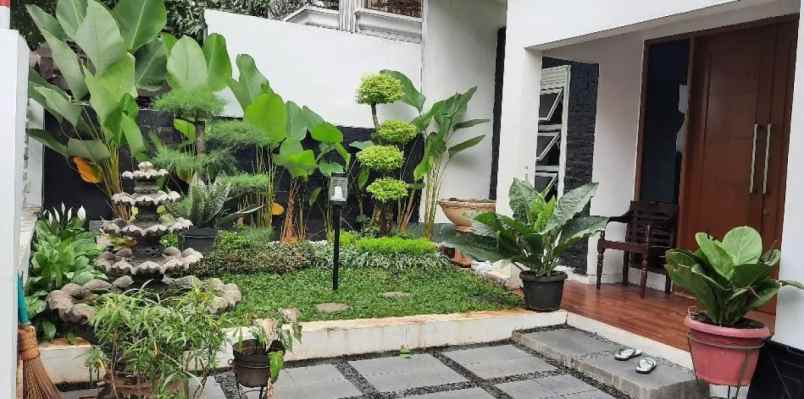 dijual rumah raffles hills cibubur