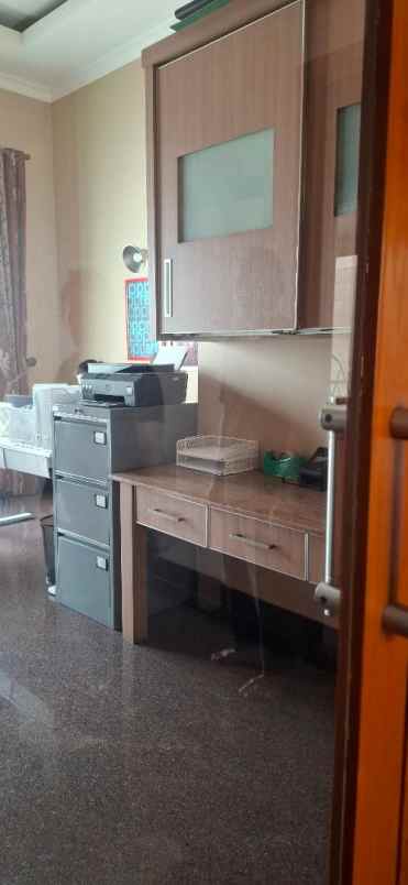 dijual rumah raffles hills cibubur