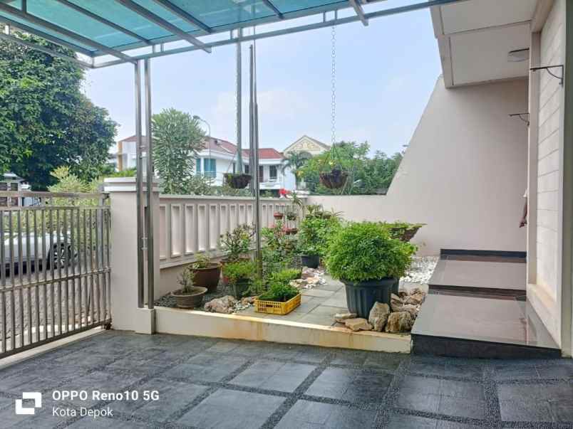 dijual rumah raffles hills cibubur