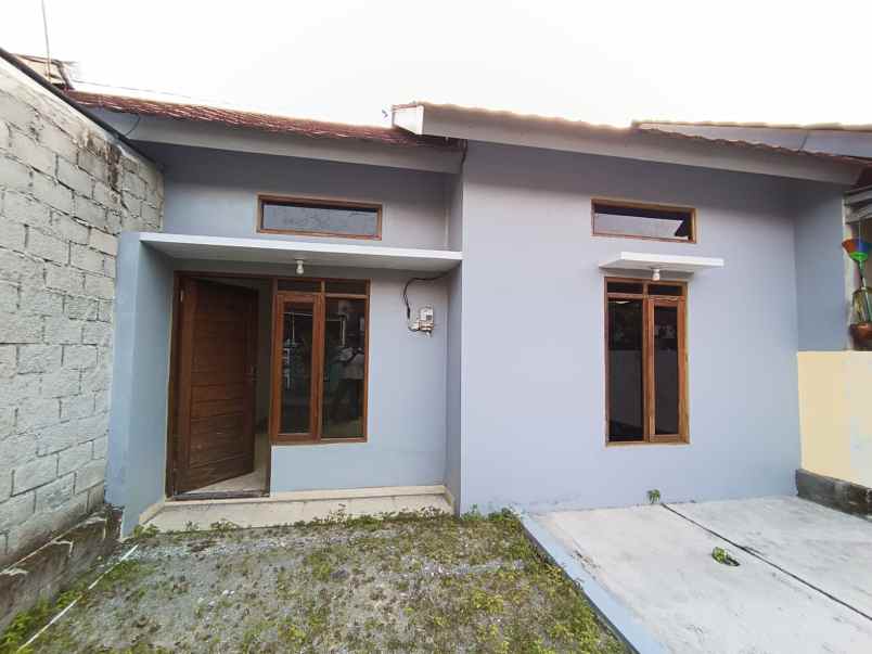 dijual rumah randusari kec prambanan