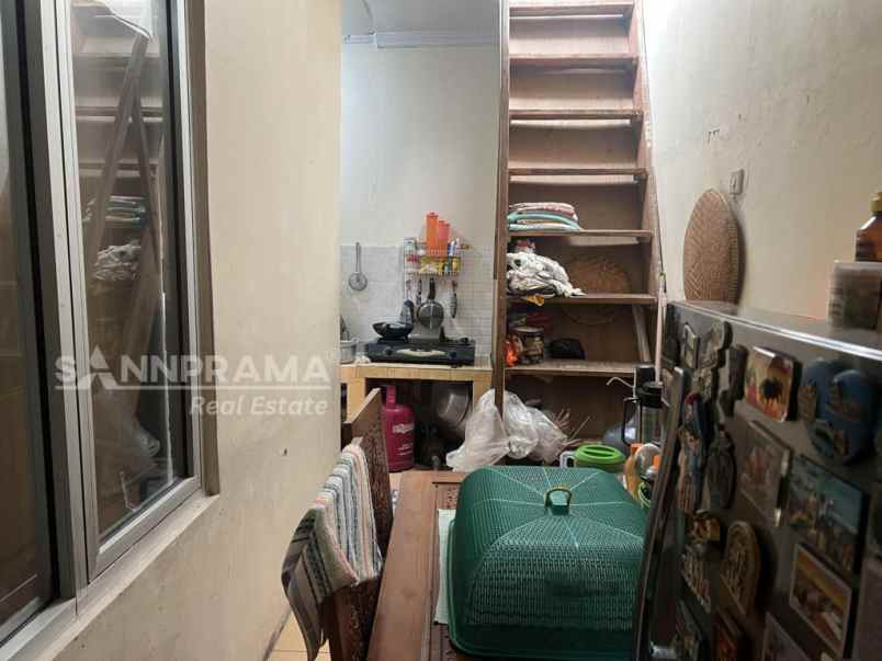 dijual rumah ratu jaya