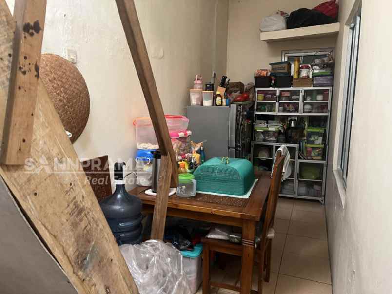 dijual rumah ratu jaya