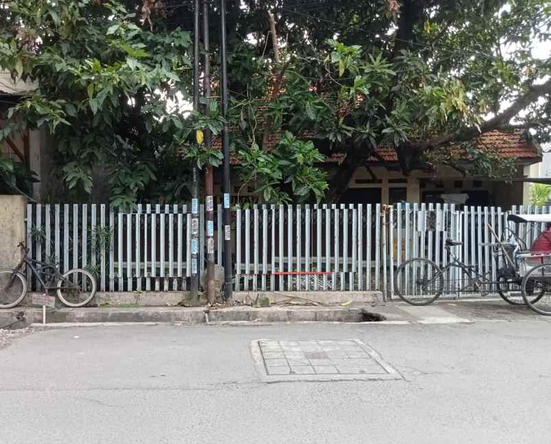 dijual rumah raya bendul merisi surabaya selatan