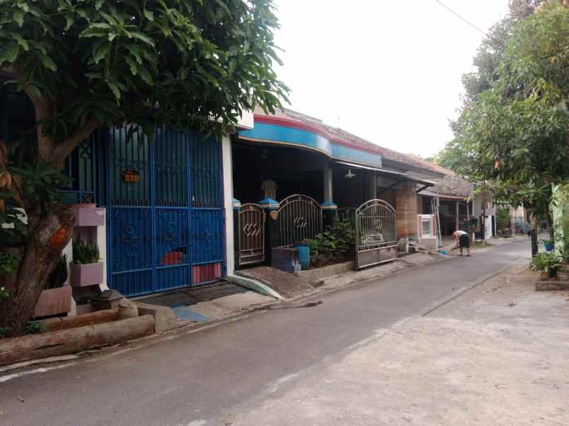 dijual rumah ready di sendangmulyo tembalang semarang