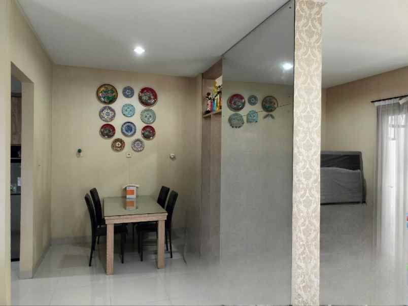 dijual rumah residence one