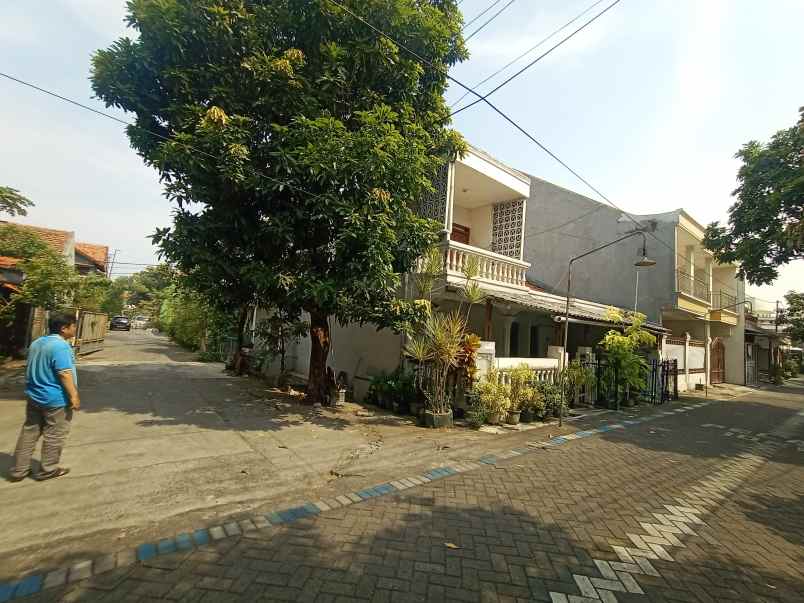 dijual rumah rewin waru sidoarjo