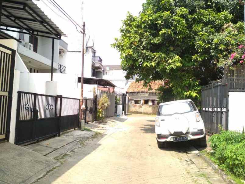 dijual rumah rumah di jl limas taman