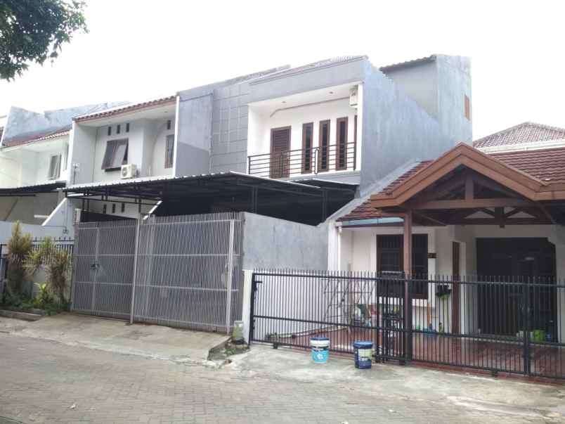 dijual rumah rumah di jl limas taman