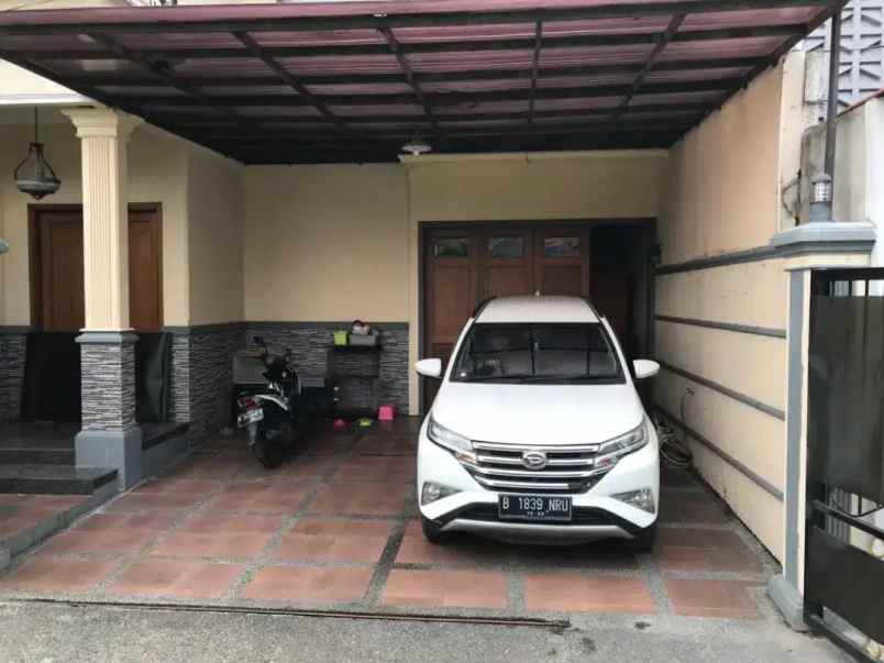 dijual rumah rumah di rawamangun