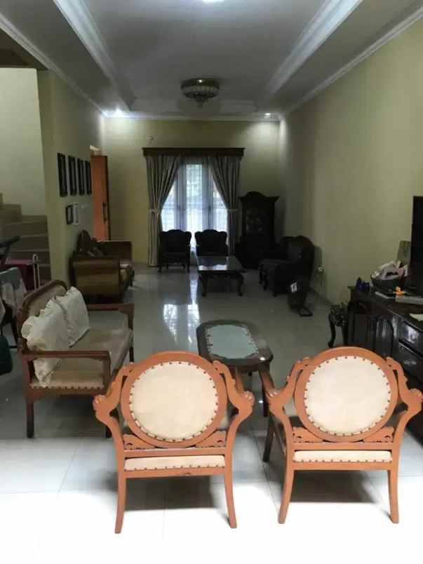 dijual rumah rumah di rawamangun