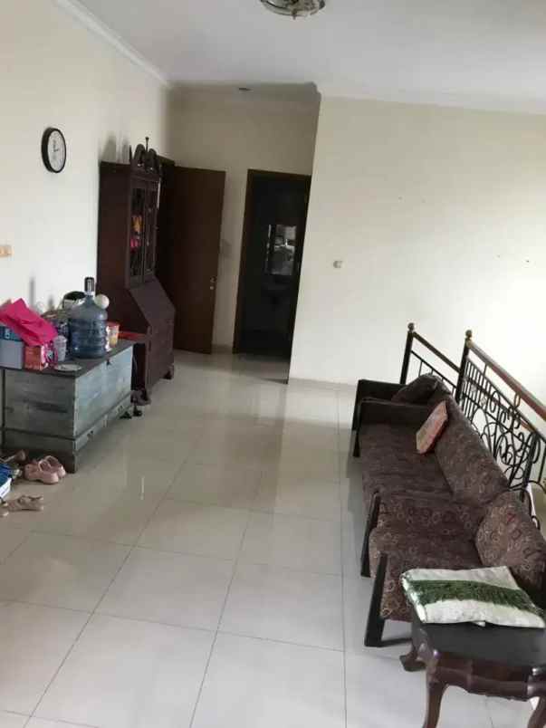 dijual rumah rumah di rawamangun