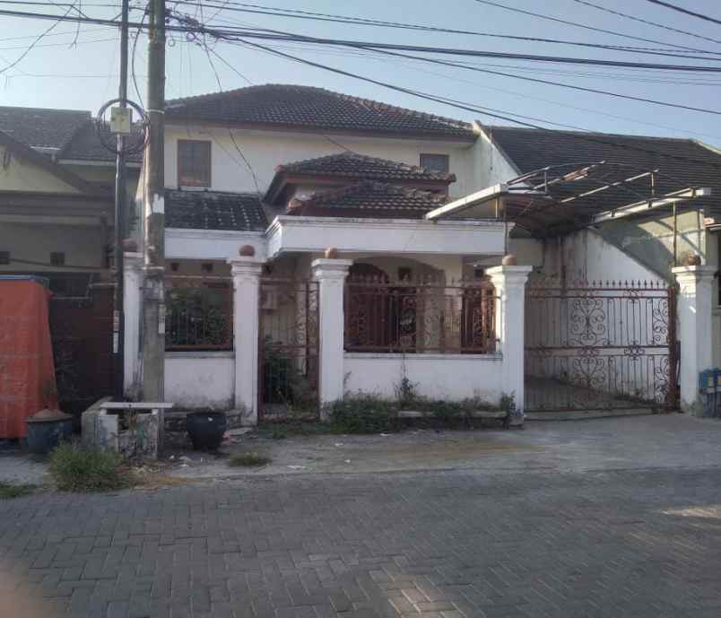 dijual rumah sawojajar