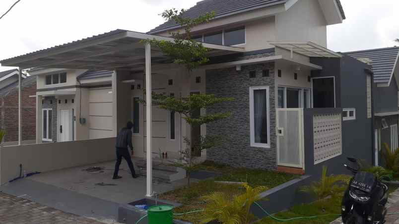 dijual rumah sedayu bantul