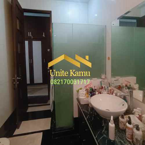 dijual rumah sektor 9 bintaro jaya