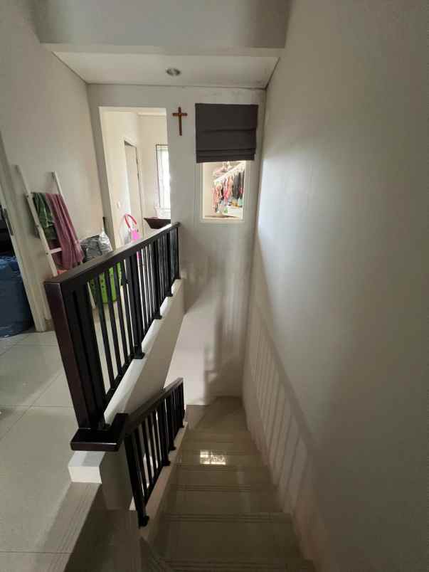 dijual rumah semifurnish siaphuni the savia bsd city