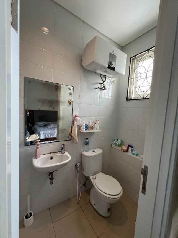 dijual rumah semifurnish siaphuni the savia bsd city