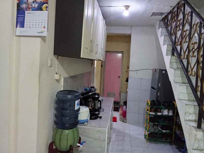 dijual rumah semolowaru elok kec
