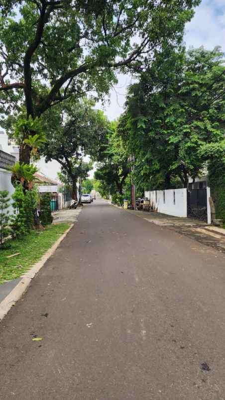 dijual rumah senopati kebayoran baru jaksel