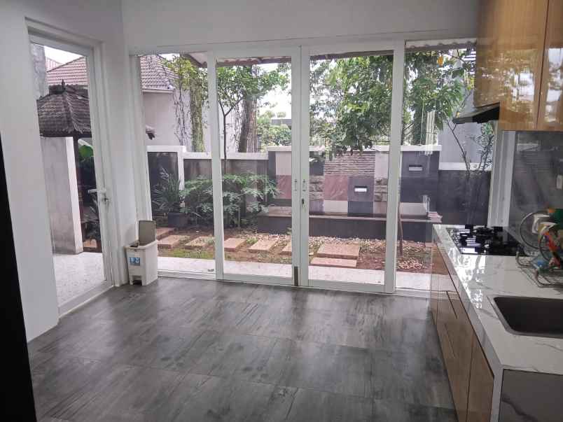 dijual rumah sentul city