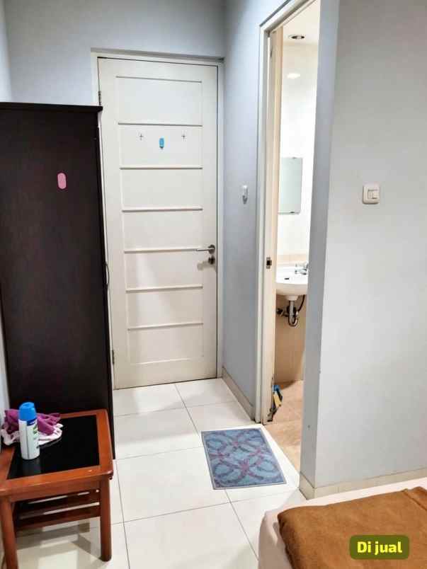 dijual rumah setiabudi