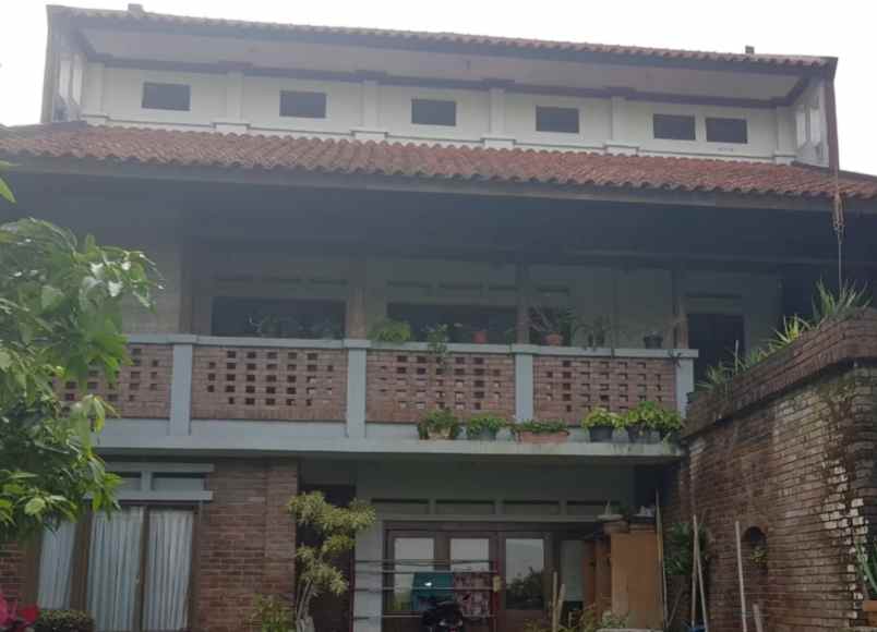 dijual rumah setiabudi regency