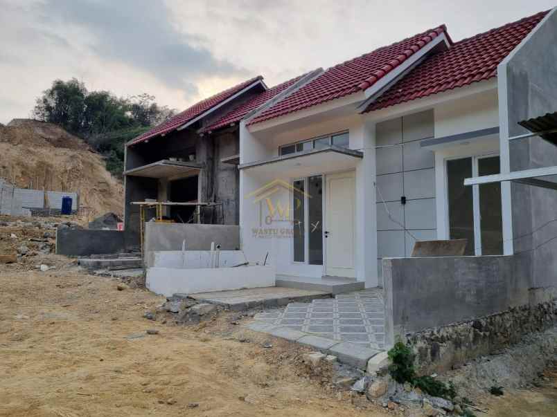 dijual rumah seyegan sleman